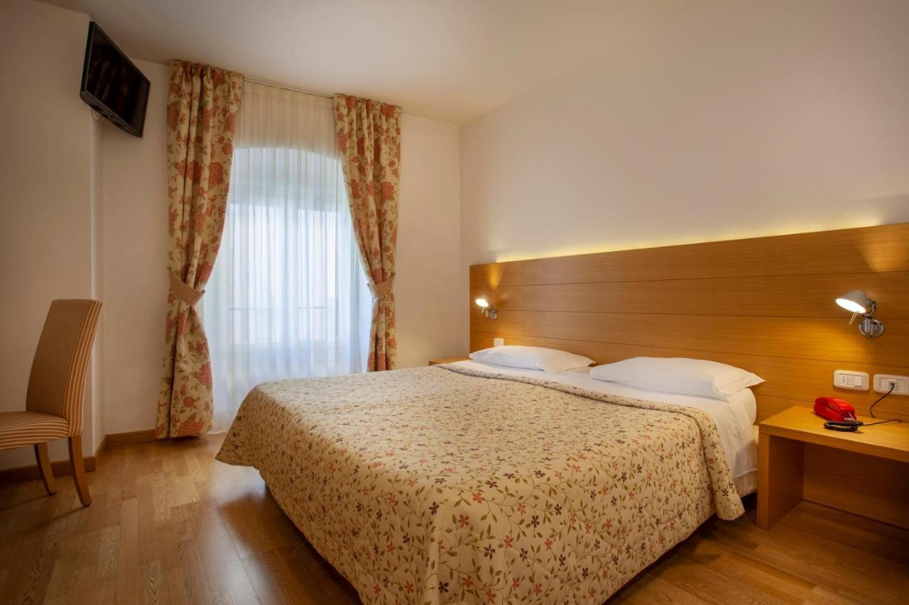 לביקו טרמה Hotel Romanda מראה חיצוני תמונה